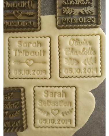 Biscuit sablé petit beurre avec motifs de mariage personnalisé avec des prénoms
